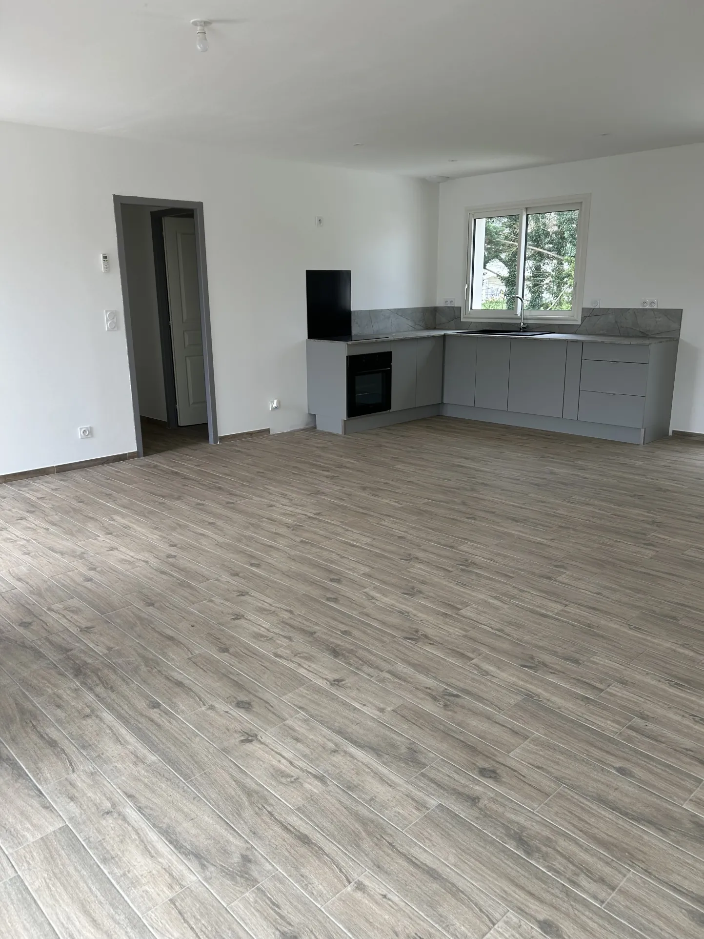 Villa neuve 90 m² à Montbeton, construction 2023, cadre calme et proche de Montauban 