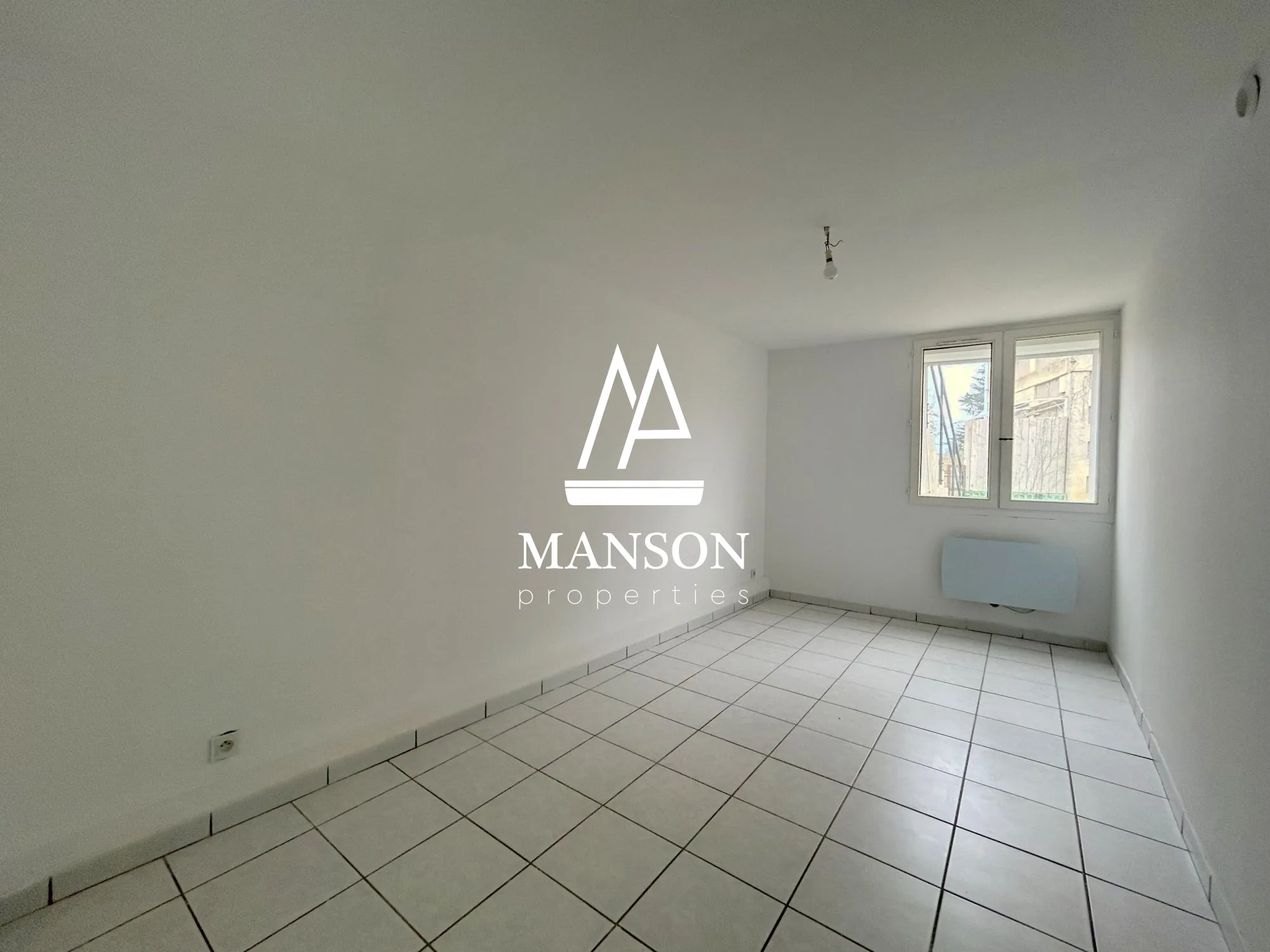 Appartement 2 pièces rénové de 73 m² avec terrasse et jardin à Haux 