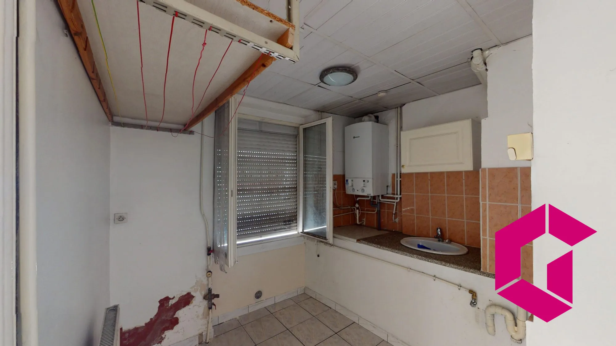 Maison à vendre à Unieux de 98 m² avec 3 chambres et balcon 