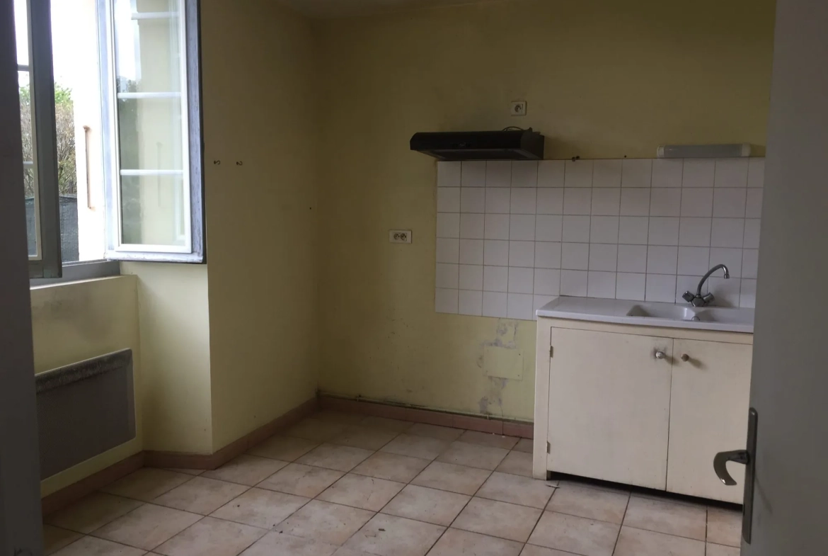 Maison à vendre à Masseube avec jardin ensoleillé et 3 chambres 