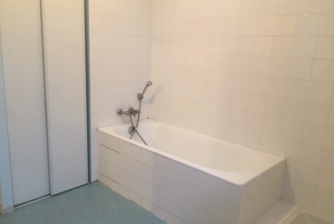 Maison à vendre à Masseube avec jardin ensoleillé et 3 chambres 