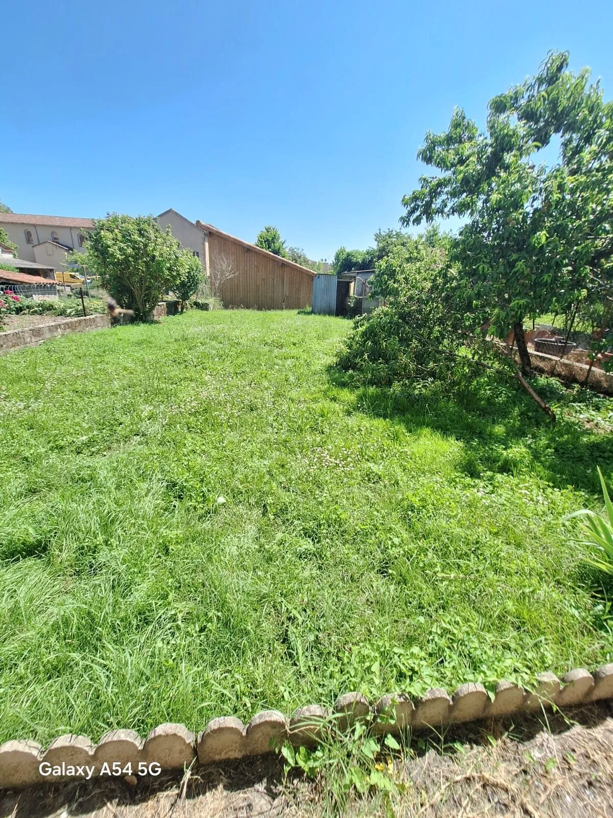 Maison à vendre à Masseube avec jardin ensoleillé et 3 chambres 