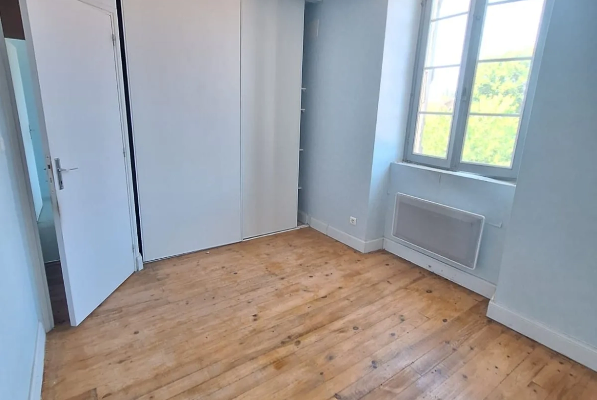 Maison à vendre à Masseube avec jardin ensoleillé et 3 chambres 