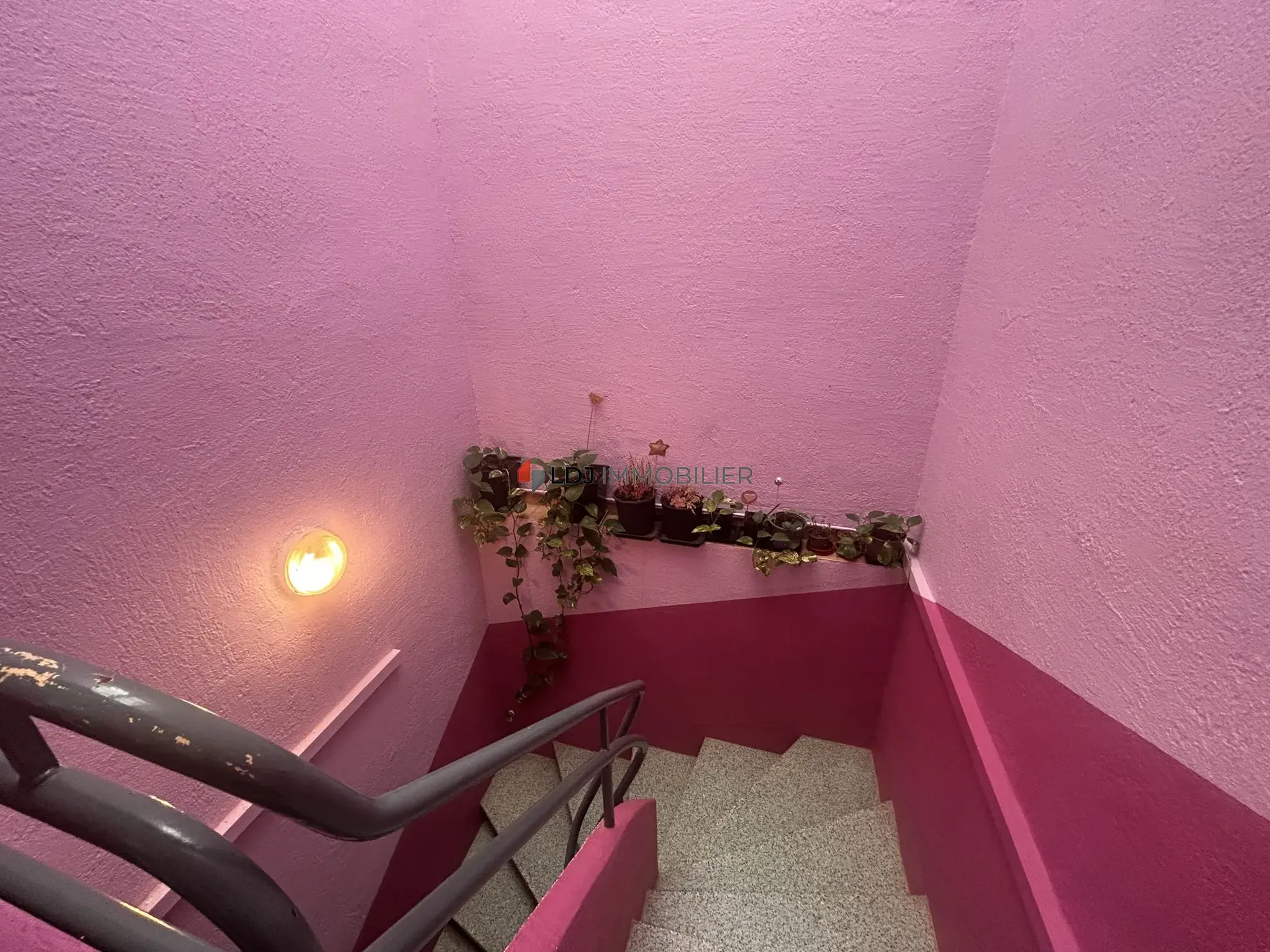 Appartement lumineux avec vue sur Céret, cave et parking - Opportunité à saisir 