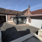 Charmante maison indépendante avec jardin à Puisieux - 3 chambres, garage et véranda lumineuse