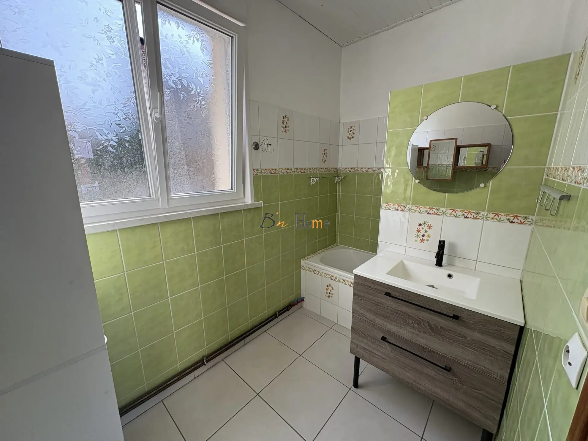 Charmante maison indépendante avec jardin à Puisieux - 3 chambres, garage et véranda lumineuse 