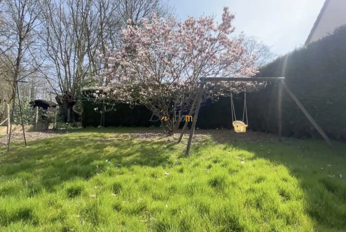 Charmante maison indépendante avec jardin à Puisieux - 3 chambres, garage et véranda lumineuse 