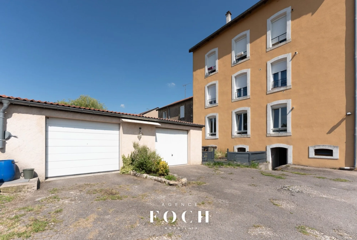 Superbe appartement avec jardin, terrasse et garage à Écrouves 