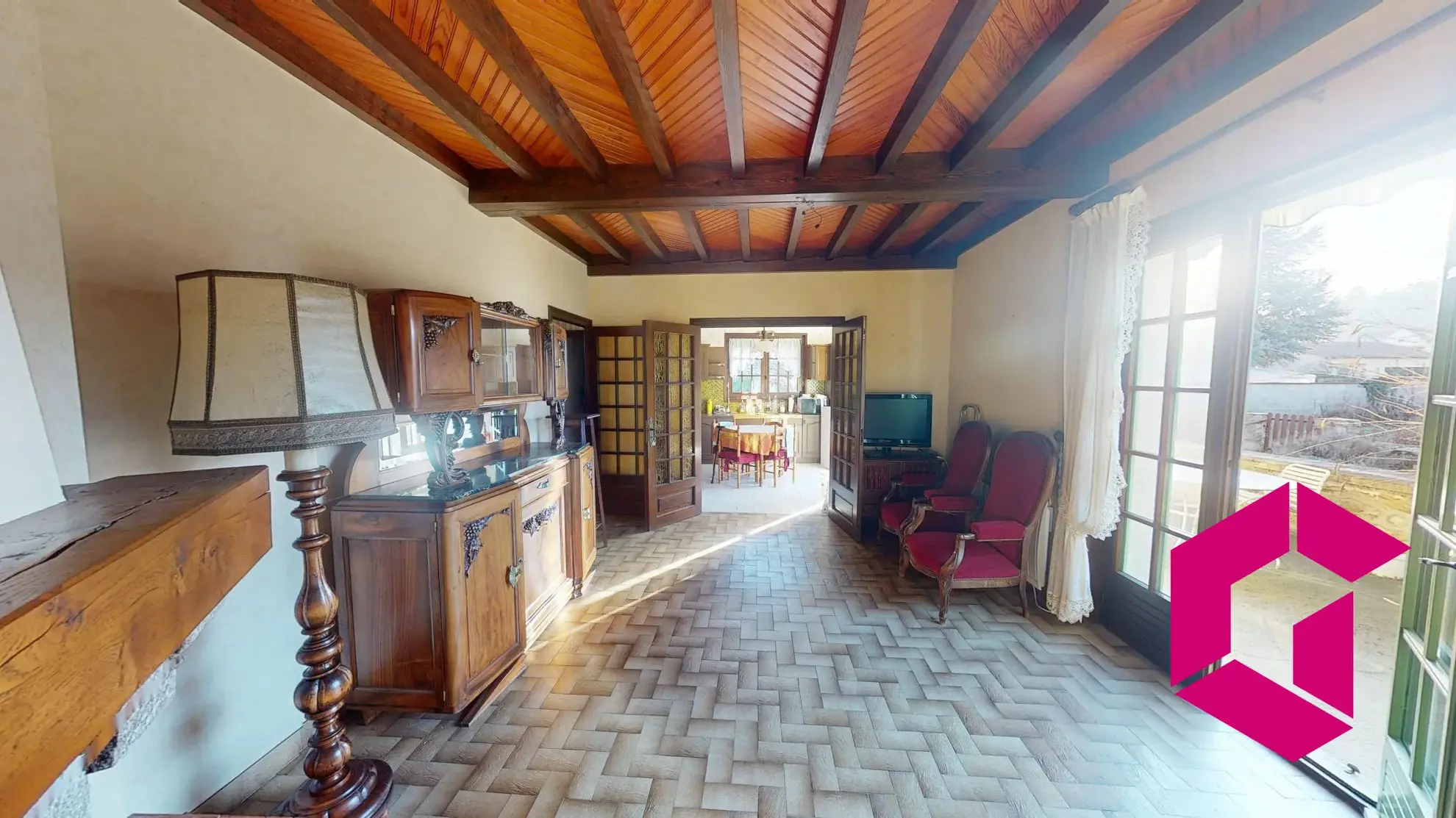 Maison à vendre au centre de Luriecq avec terrain et dépendance 
