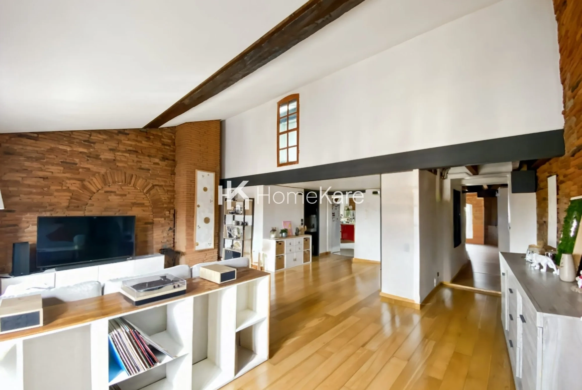 Appartement duplex 120m² avec vue sur le Tarn à Montauban - Dernier étage 