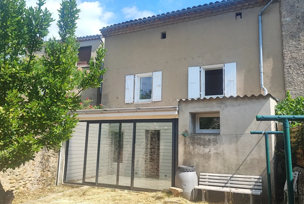 Maison de village de 89 m² avec jardin à Vernoux en Vivarais 