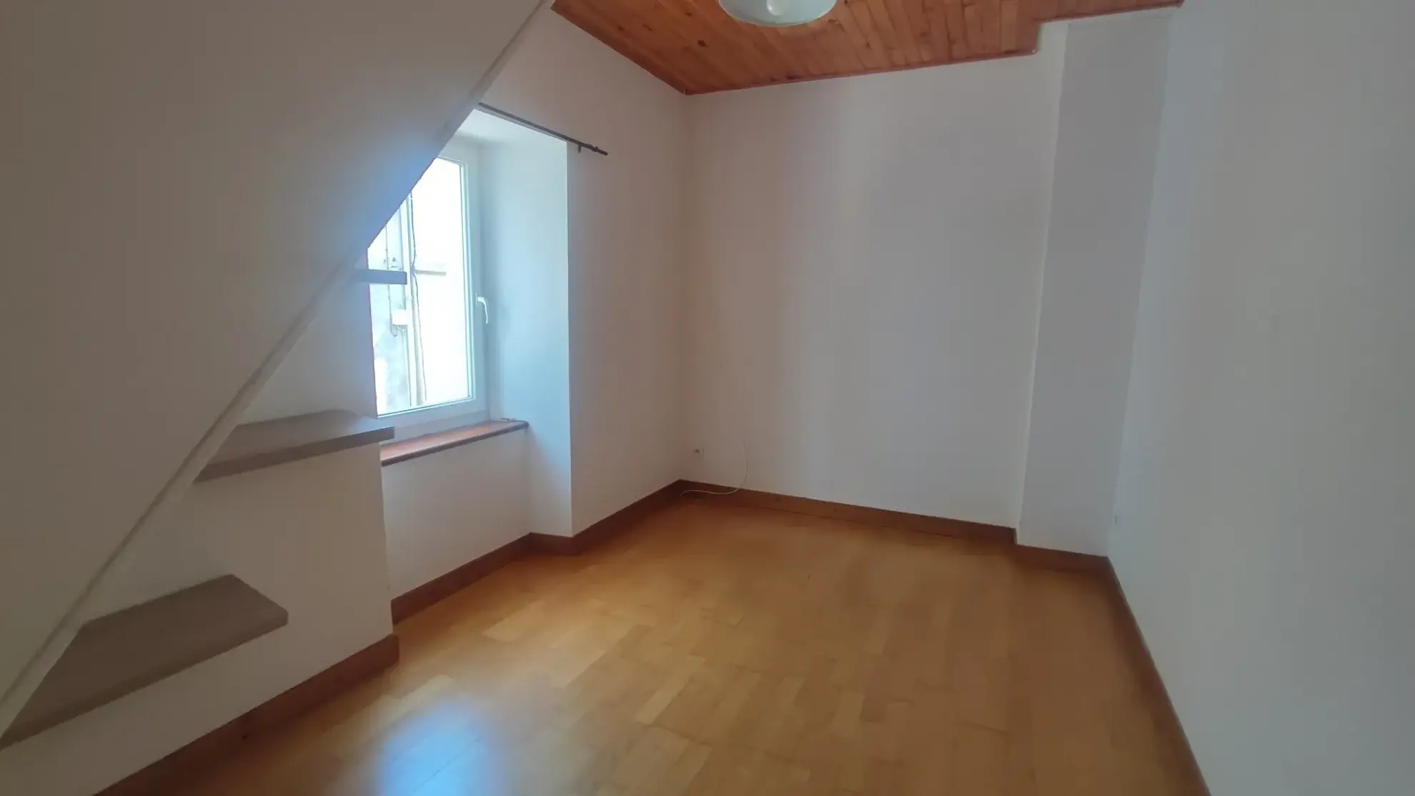 Maison de village de 89 m² avec jardin à Vernoux en Vivarais 