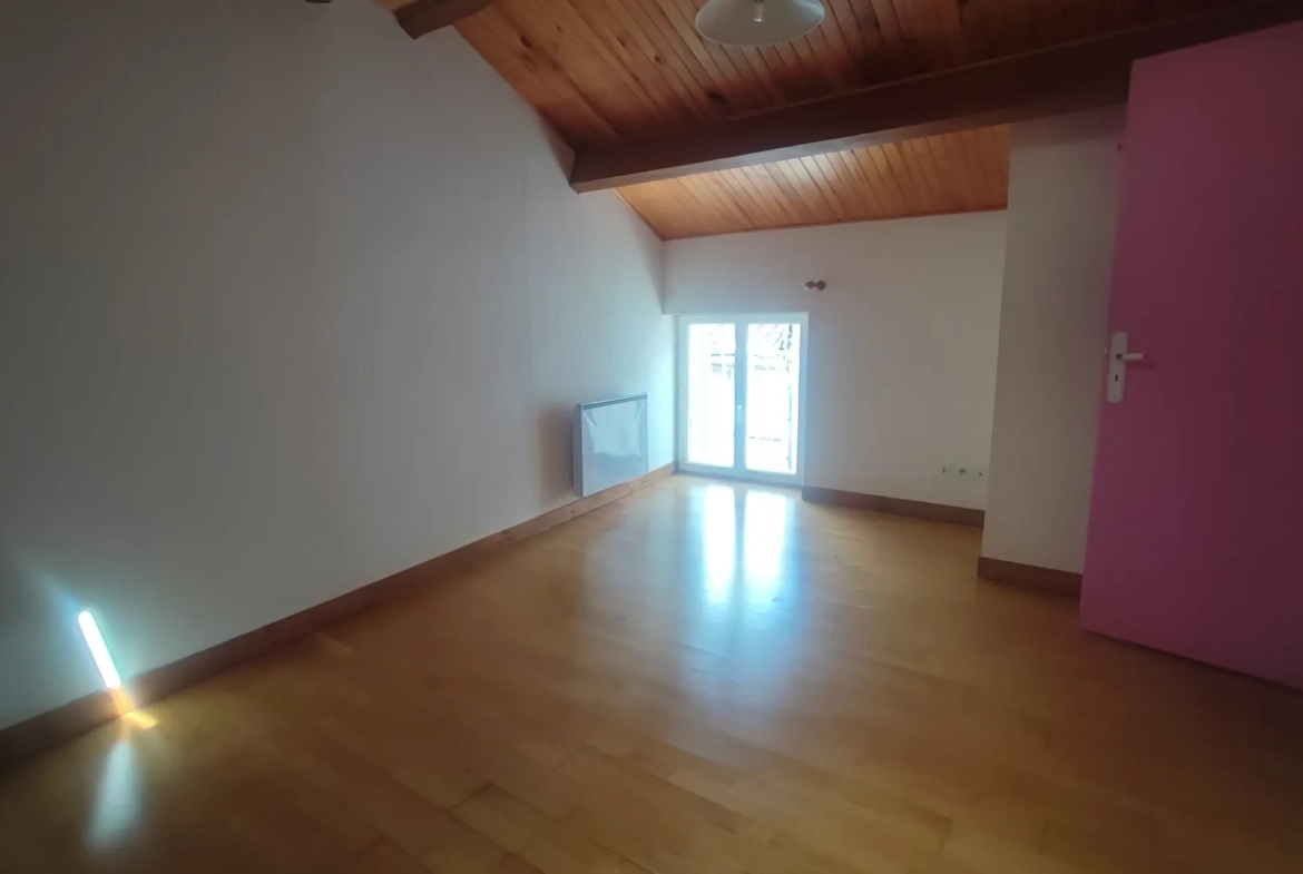 Maison de village de 89 m² avec jardin à Vernoux en Vivarais 