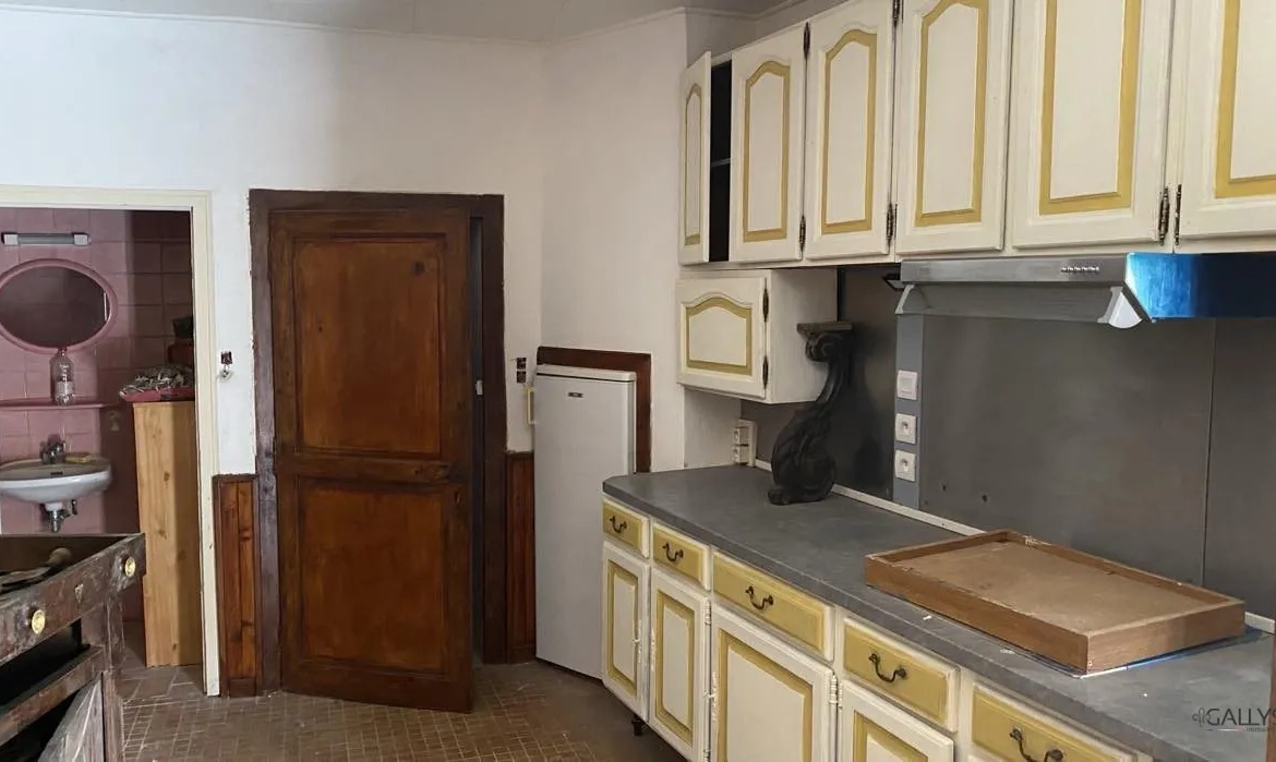 Maison à rénover de 120 m² à Ugny-sur-Meuse - Opportunité d'investissement 