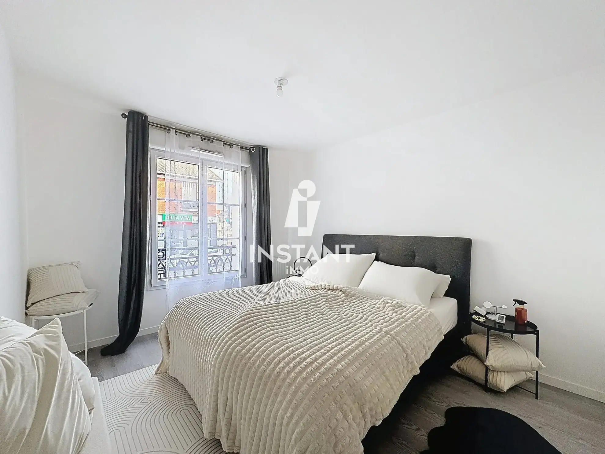 Appartement 3 pièces récent avec parking en centre-ville de Le Blanc-Mesnil 