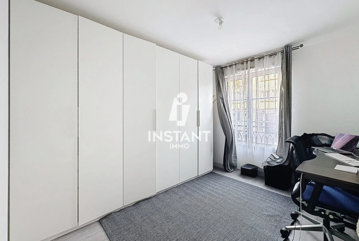 Appartement 3 pièces récent avec parking en centre-ville de Le Blanc-Mesnil 