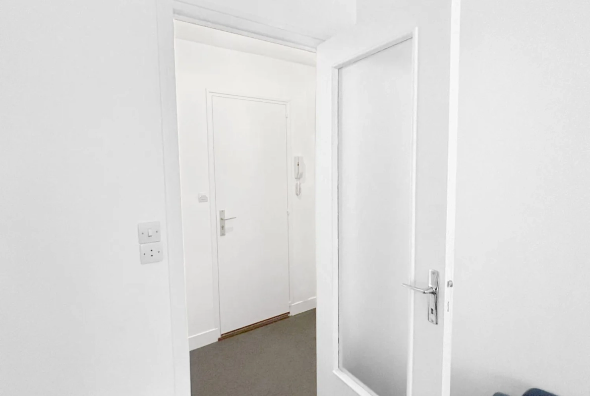 Appartement 30,82 m² à vendre au centre de Granville avec ascenseur 