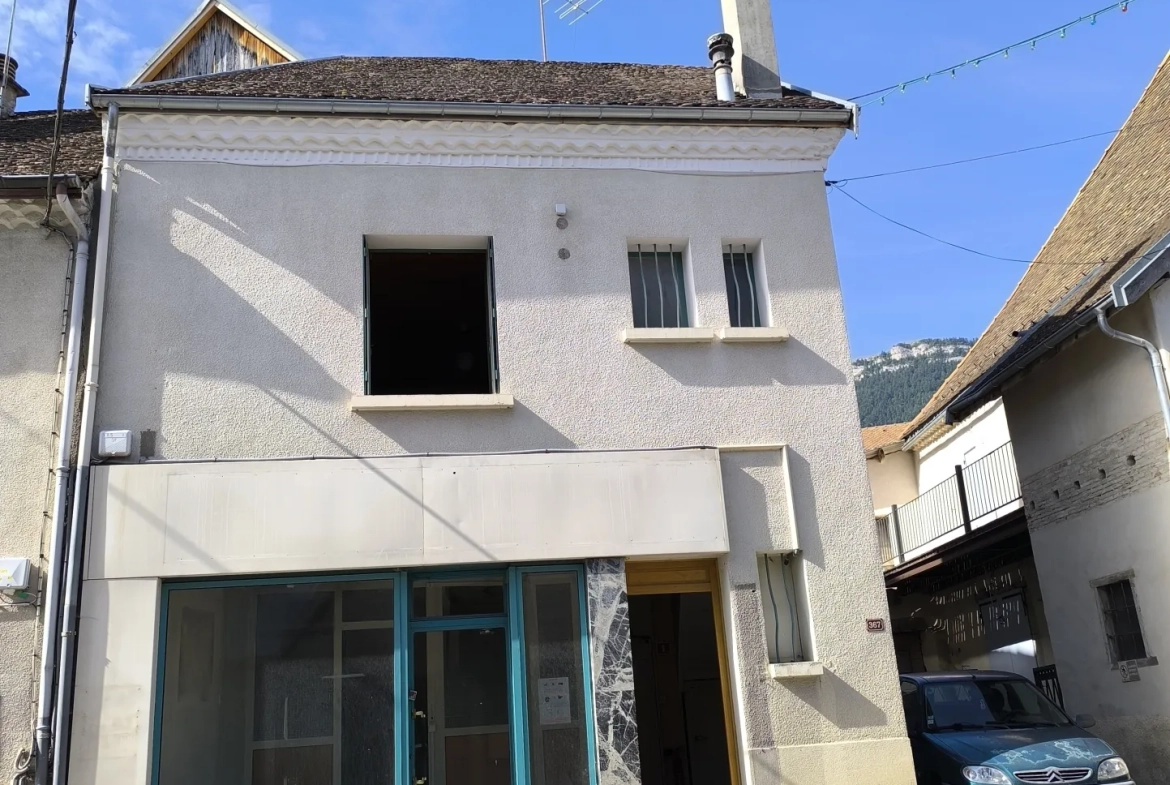 Maison de village à vendre à Clelles – Idéal premier achat ou investissement 