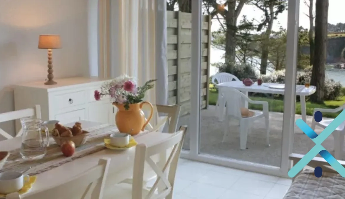 Appartement duplex face à la mer à Locmaria-Plouzané avec piscine et accès plage 