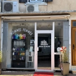 Local commercial de 40 m² à vendre à Bessan, emplacement idéal, bail en cours