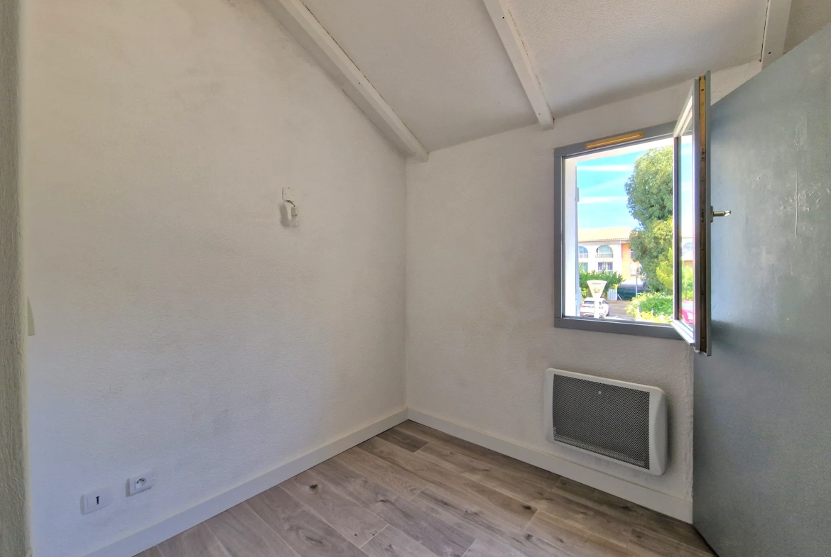 Charmante villa de 34 m² à La Seyne-sur-Mer dans le quartier Mar-Vivo 