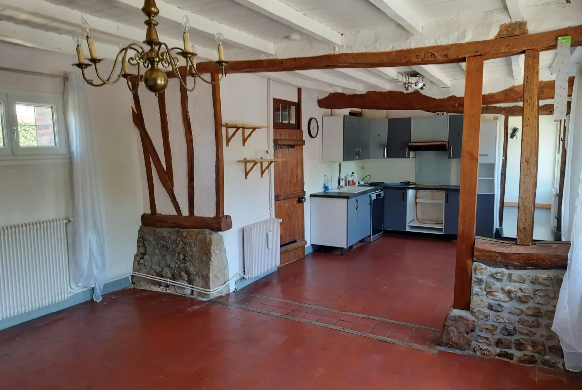 A vendre lumineuse longère en briques et silex près de Veulettes-sur-Mer avec dépendance et jardin arboré 