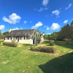 Maison de campagne à rénover à Chahaignes avec terrain arboré et dépendances