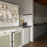 Maison de village à rénover avec potentiel à Les Salles Lavauguyon