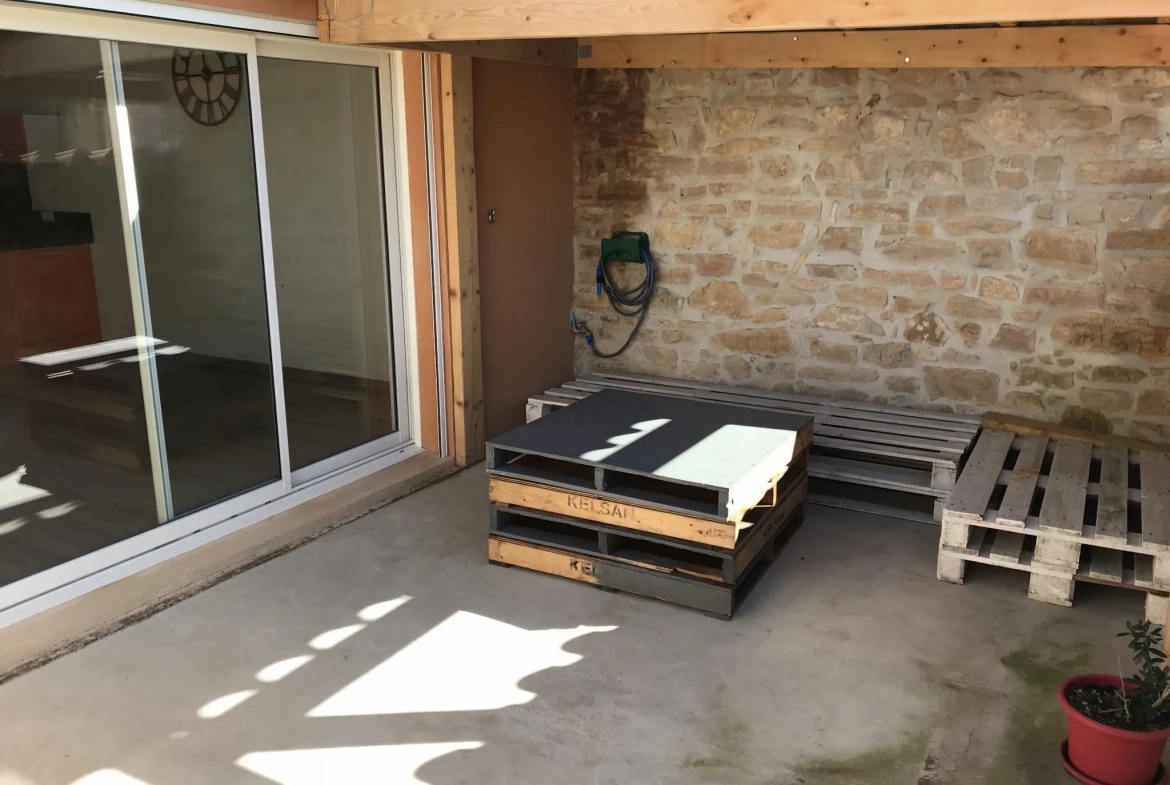 Maison avec deux appartements rénovée à Portel des Corbières proche Narbonne 