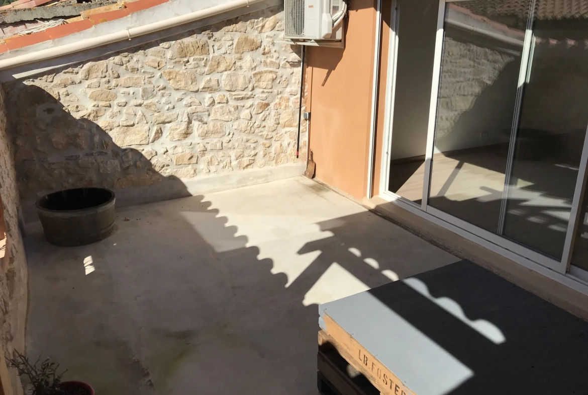 Maison avec deux appartements rénovée à Portel des Corbières proche Narbonne 