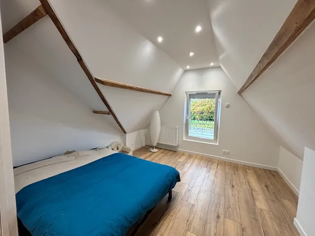 Maison T4 rénovée de 130m2 avec garage et terrain constructible à Saint Aubin Les Elbeuf 
