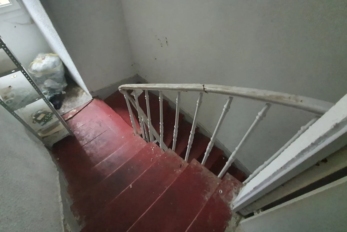 Immeuble à rénover de 170 m² en centre-ville d'Alençon 