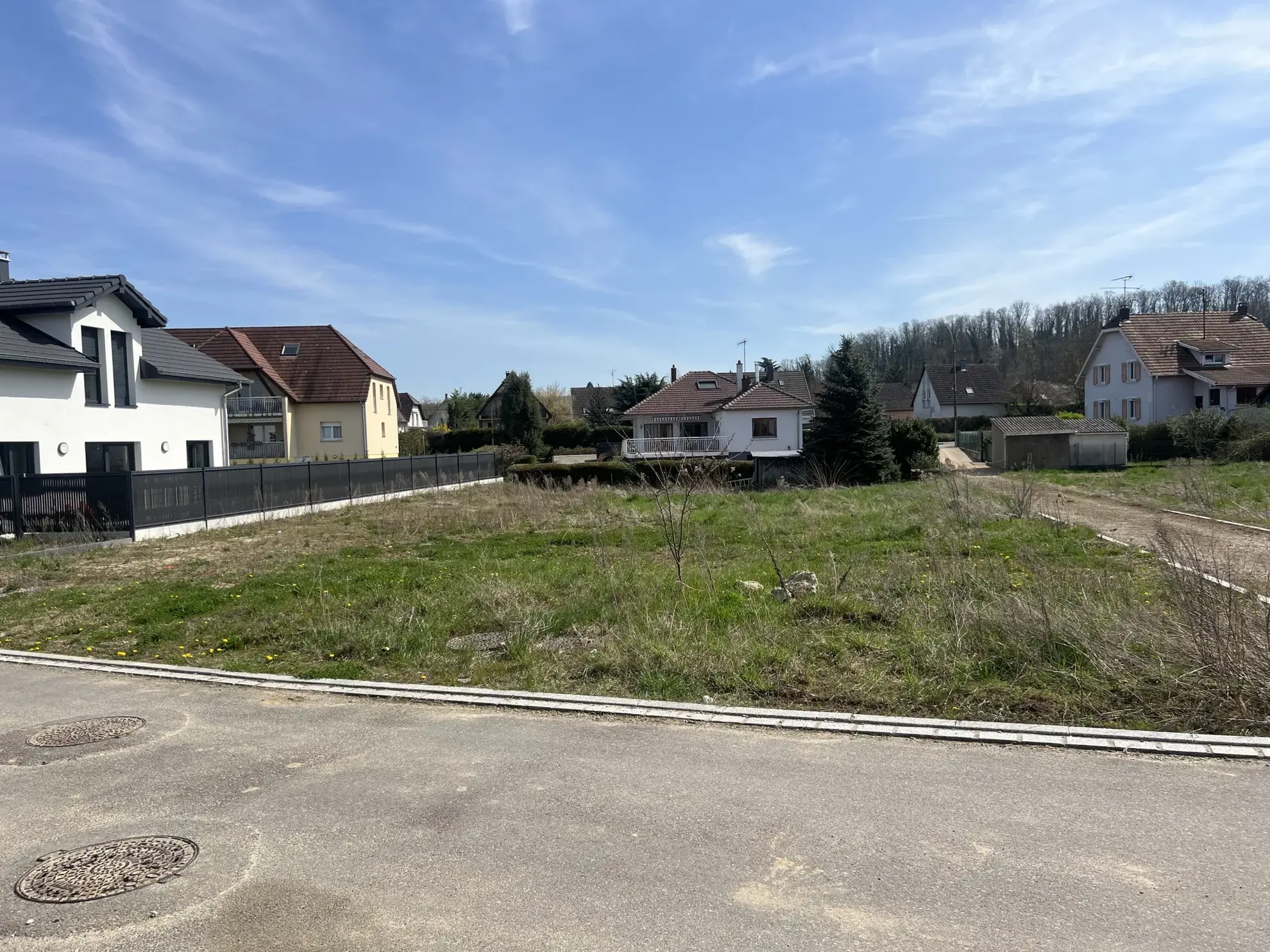 Terrain constructible de 762 m² à Zillisheim - Opportunité à 206 000 € 