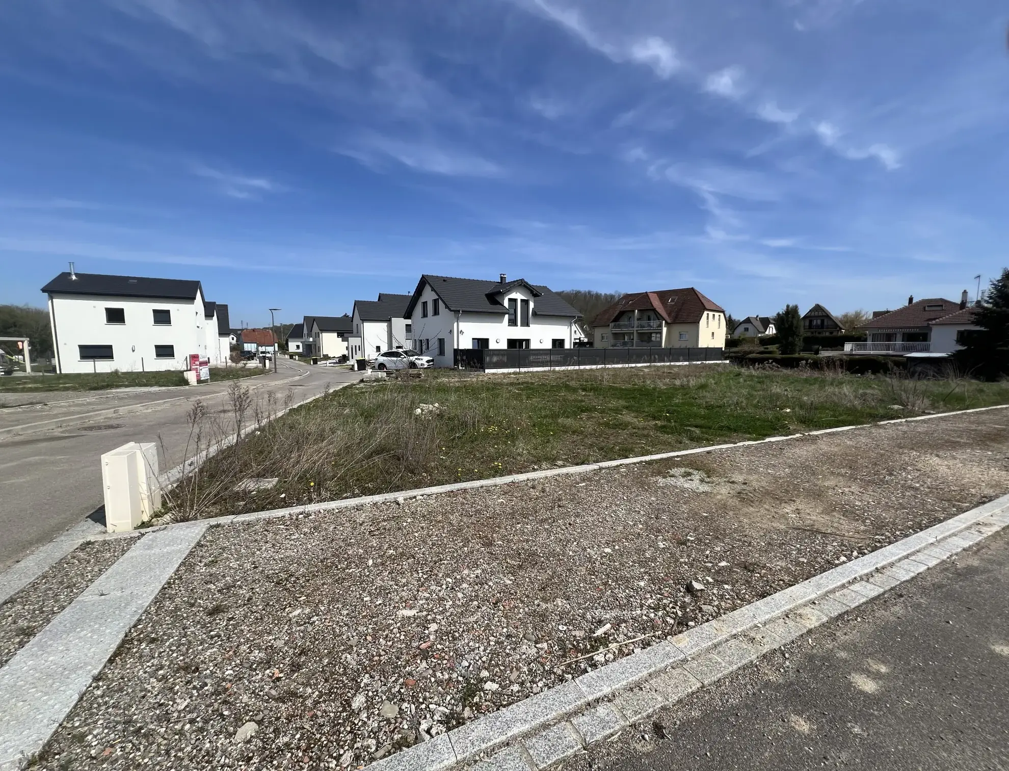 Terrain constructible de 762 m² à Zillisheim - Opportunité à 206 000 € 