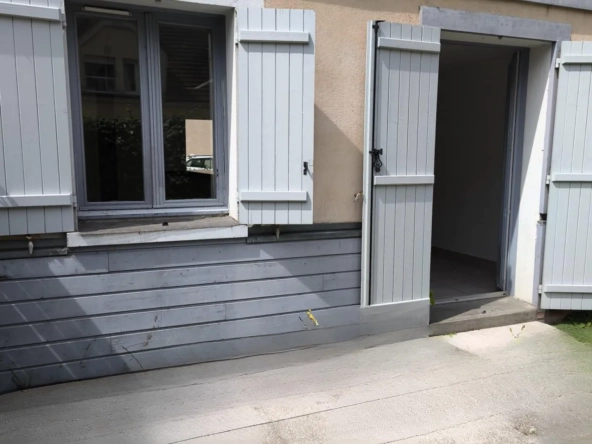 Maison de ville à Troyes avec jardin, garage et emplacement central