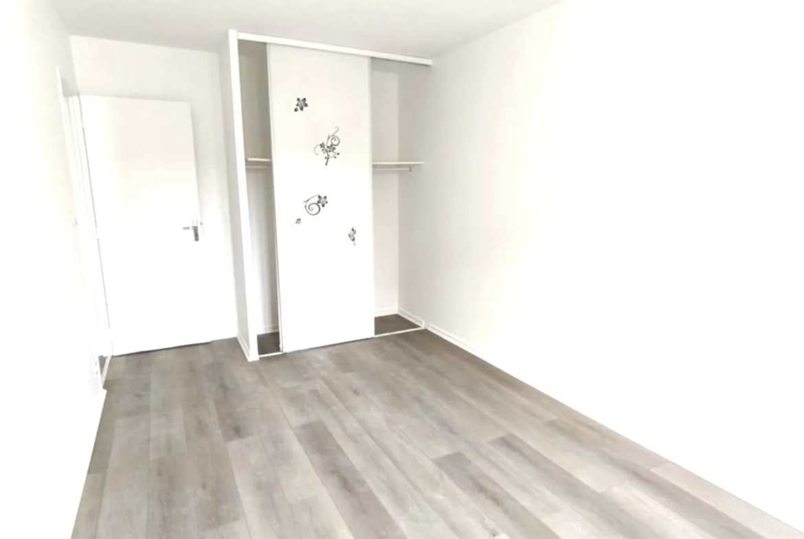 Maison de ville à Troyes avec jardin, garage et emplacement central 