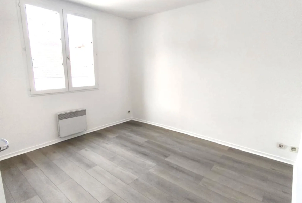 Maison de ville à Troyes avec jardin, garage et emplacement central 