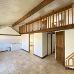 Immeuble à vendre à Laragne-Montéglin avec 5 logements libres et garage centre-ville