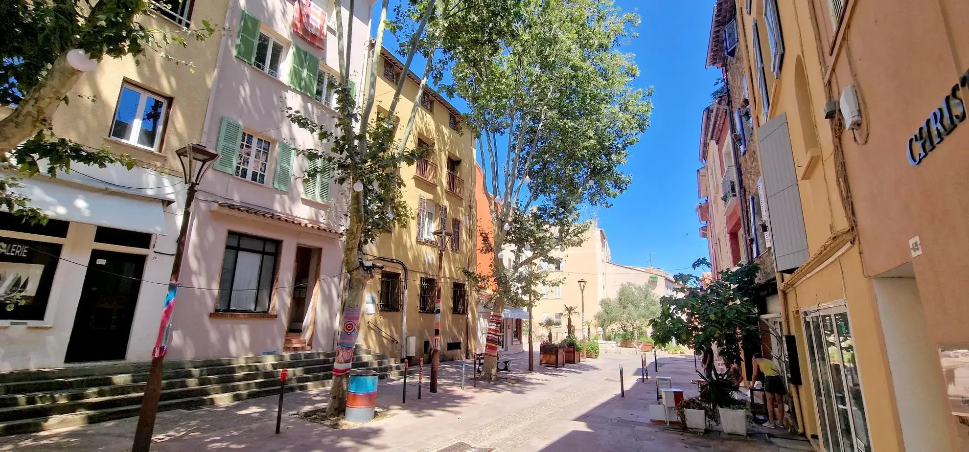 Appartement 2 pièces de 51 m² à Fréjus avec vue verdure 