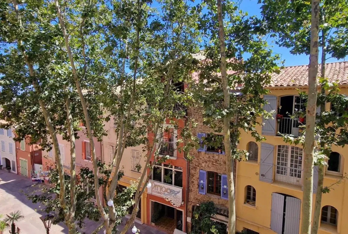 Appartement 2 pièces de 51 m² à Fréjus avec vue verdure 