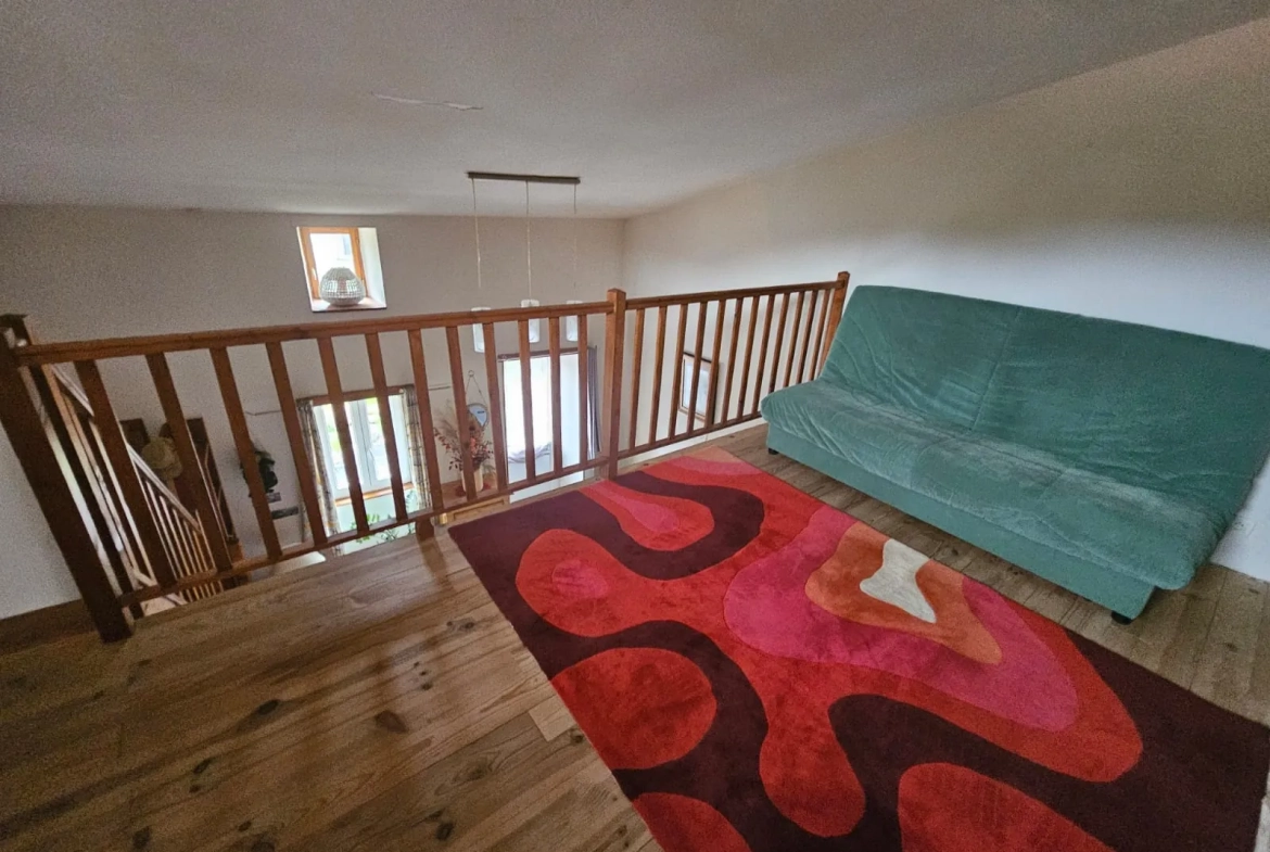 Achat maison de village à Laps, 86,16 m² proche Vic le Comte avec garage et cave 