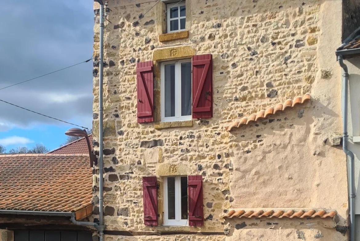 Achat maison de village à Laps, 86,16 m² proche Vic le Comte avec garage et cave 