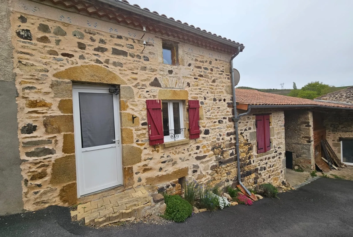 Achat maison de village à Laps, 86,16 m² proche Vic le Comte avec garage et cave 