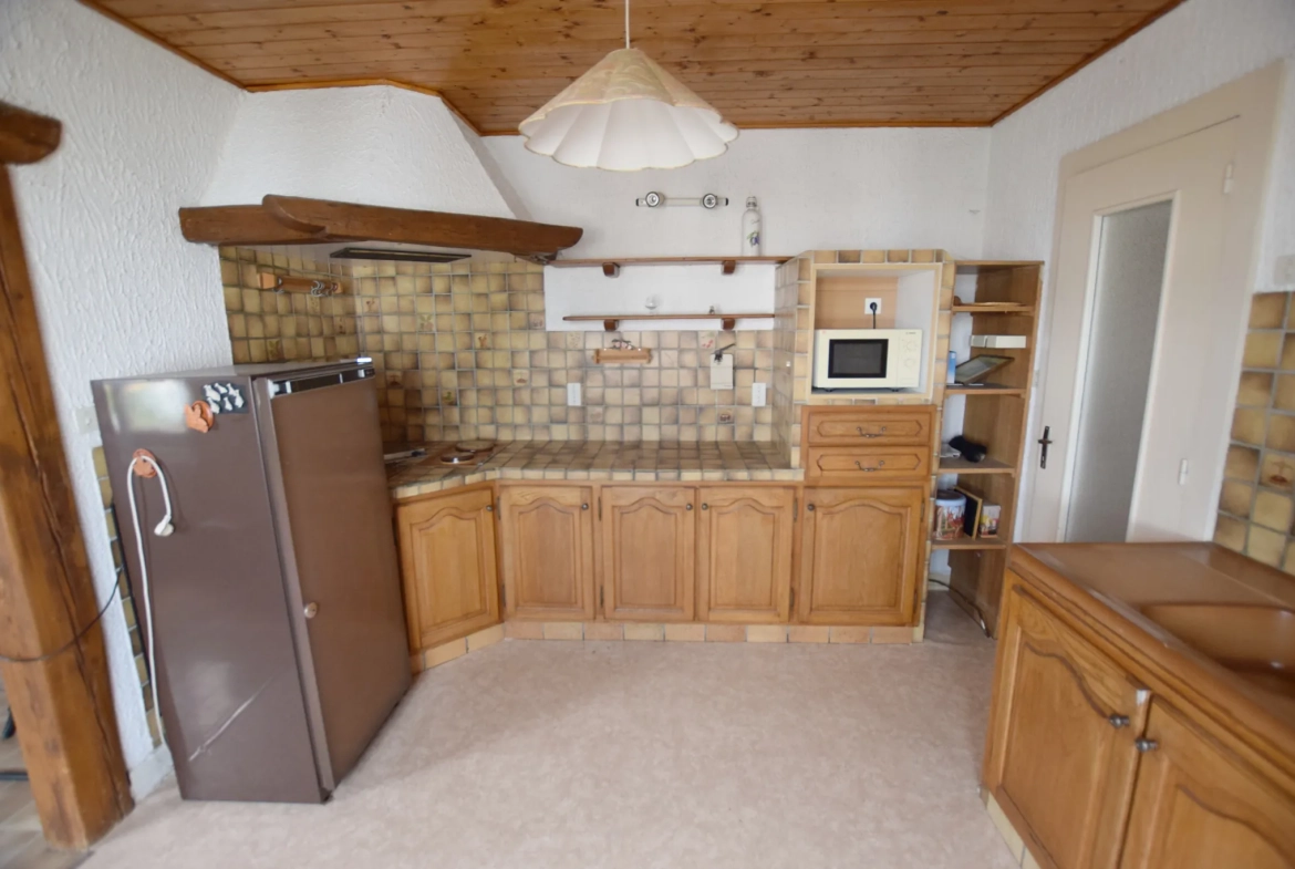 Charmante maison ancienne à Vieux Charmont avec 5 chambres et terrain de 8,50 ares 