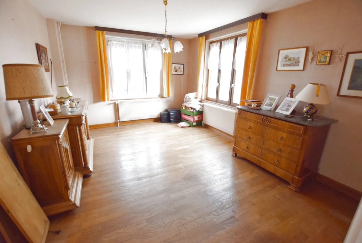 Charmante maison ancienne à Vieux Charmont avec 5 chambres et terrain de 8,50 ares 