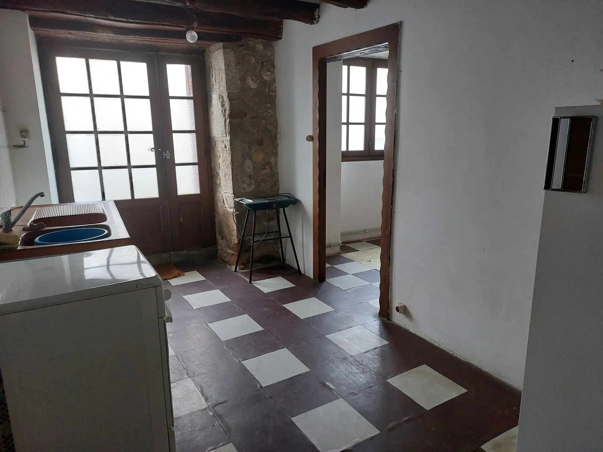 Maison de Bourg à vendre à Champniers et Reilhac, 130 m² avec terrain et potentiel d'extension 