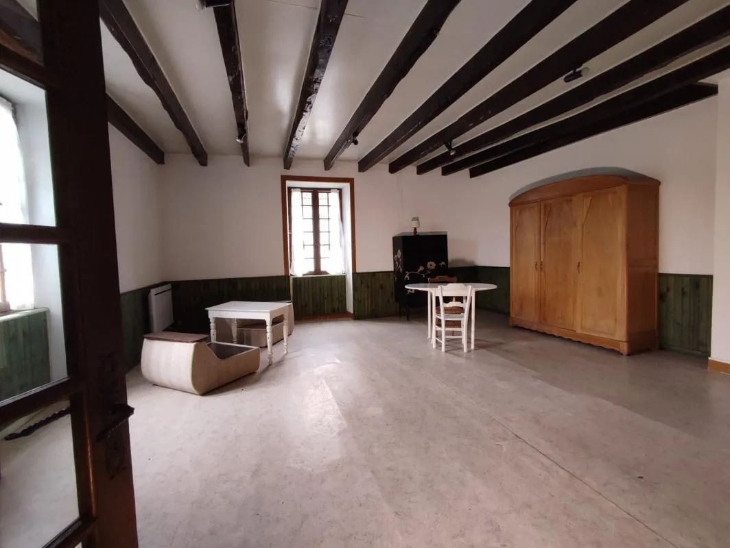 Maison de Bourg à vendre à Champniers et Reilhac, 130 m² avec terrain et potentiel d'extension 