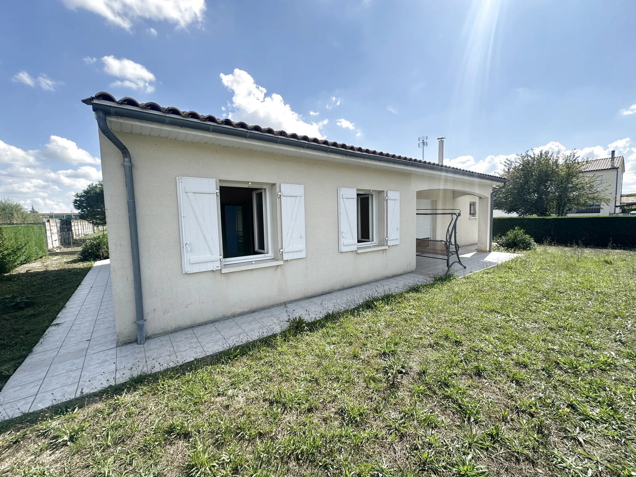 Maison de plain-pied à Marmande avec 3 chambres et jardin clos à vendre 