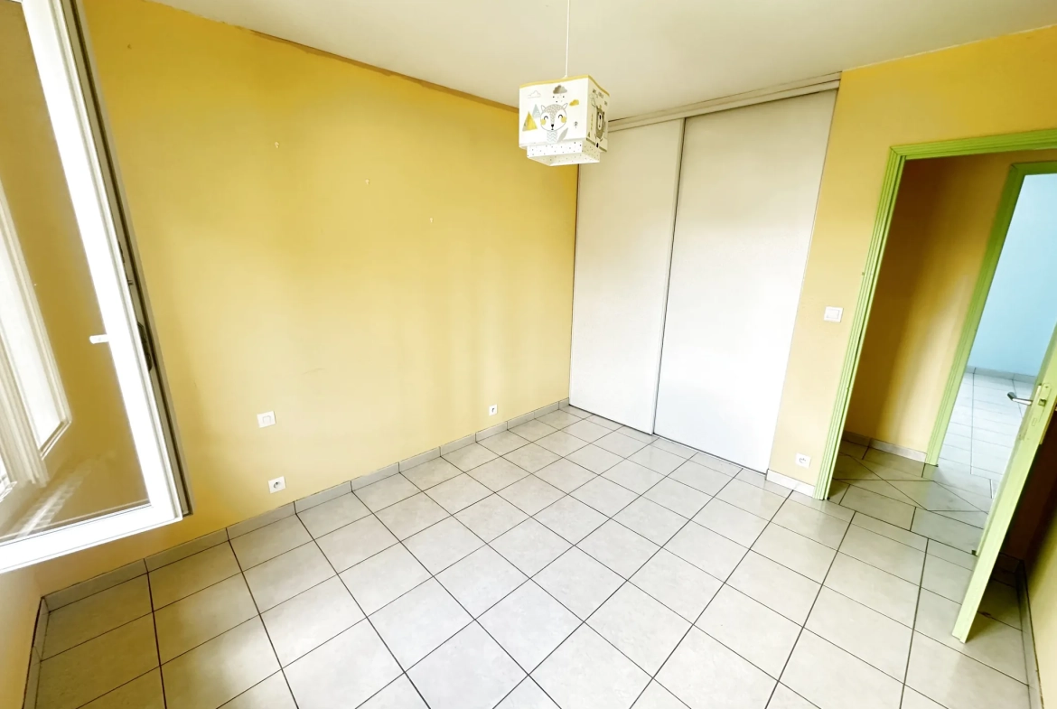 Maison de plain-pied à Marmande avec 3 chambres et jardin clos à vendre 