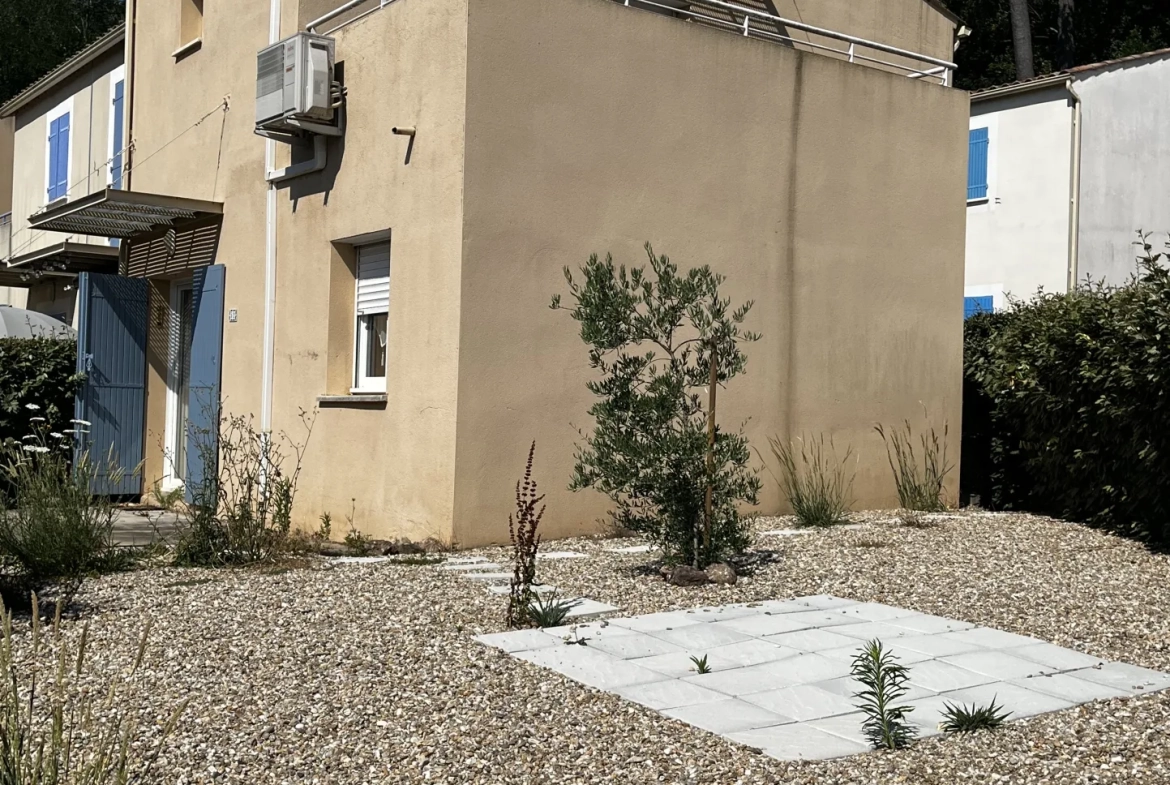 Charmante maison F4 avec jardin, terrasse et piscine à Anduze 
